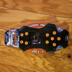 Yukon Charlie's Slipnots traction soles size medium